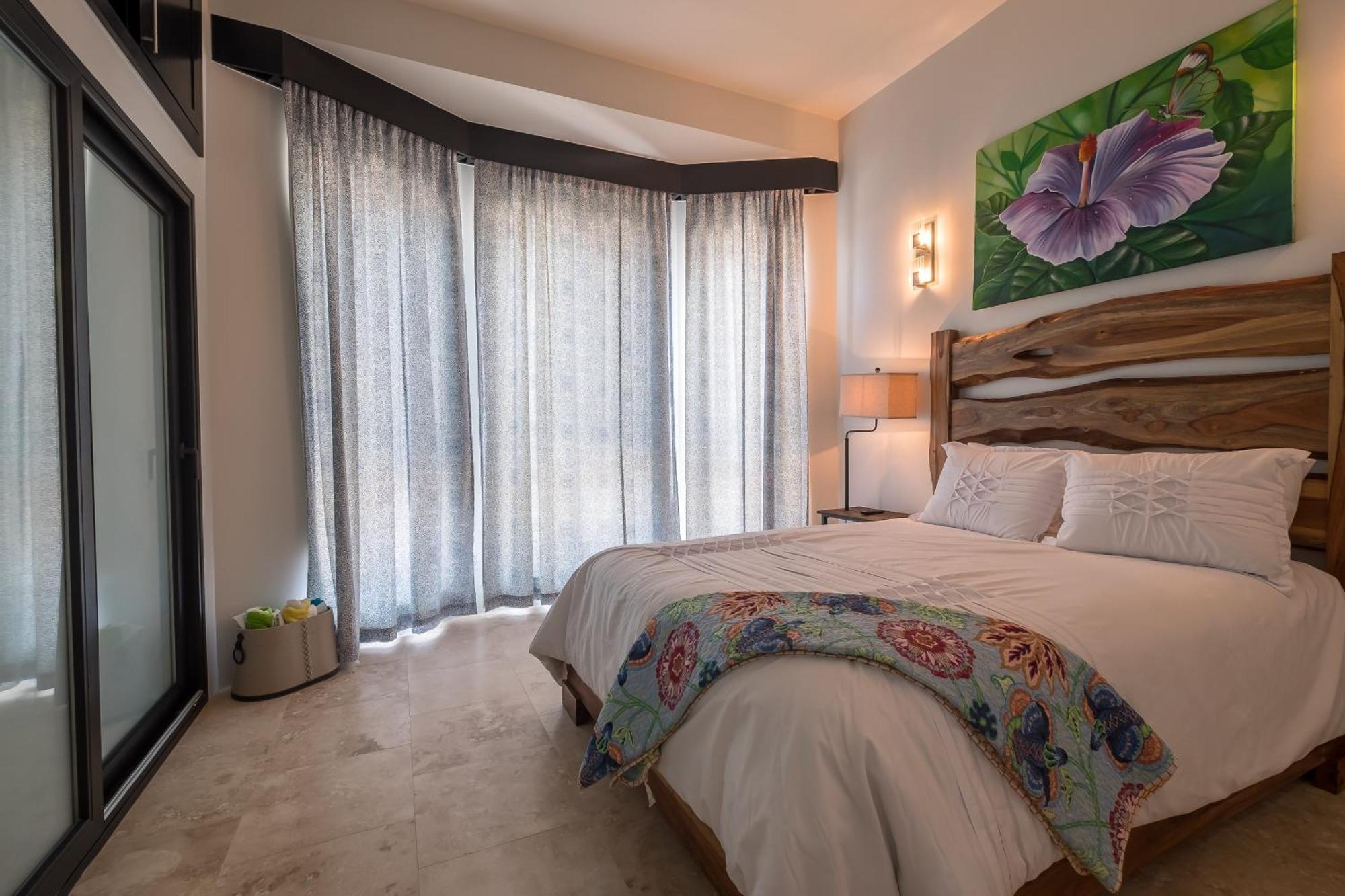 Diamante Beachfront Suites Сан Педро Екстериор снимка