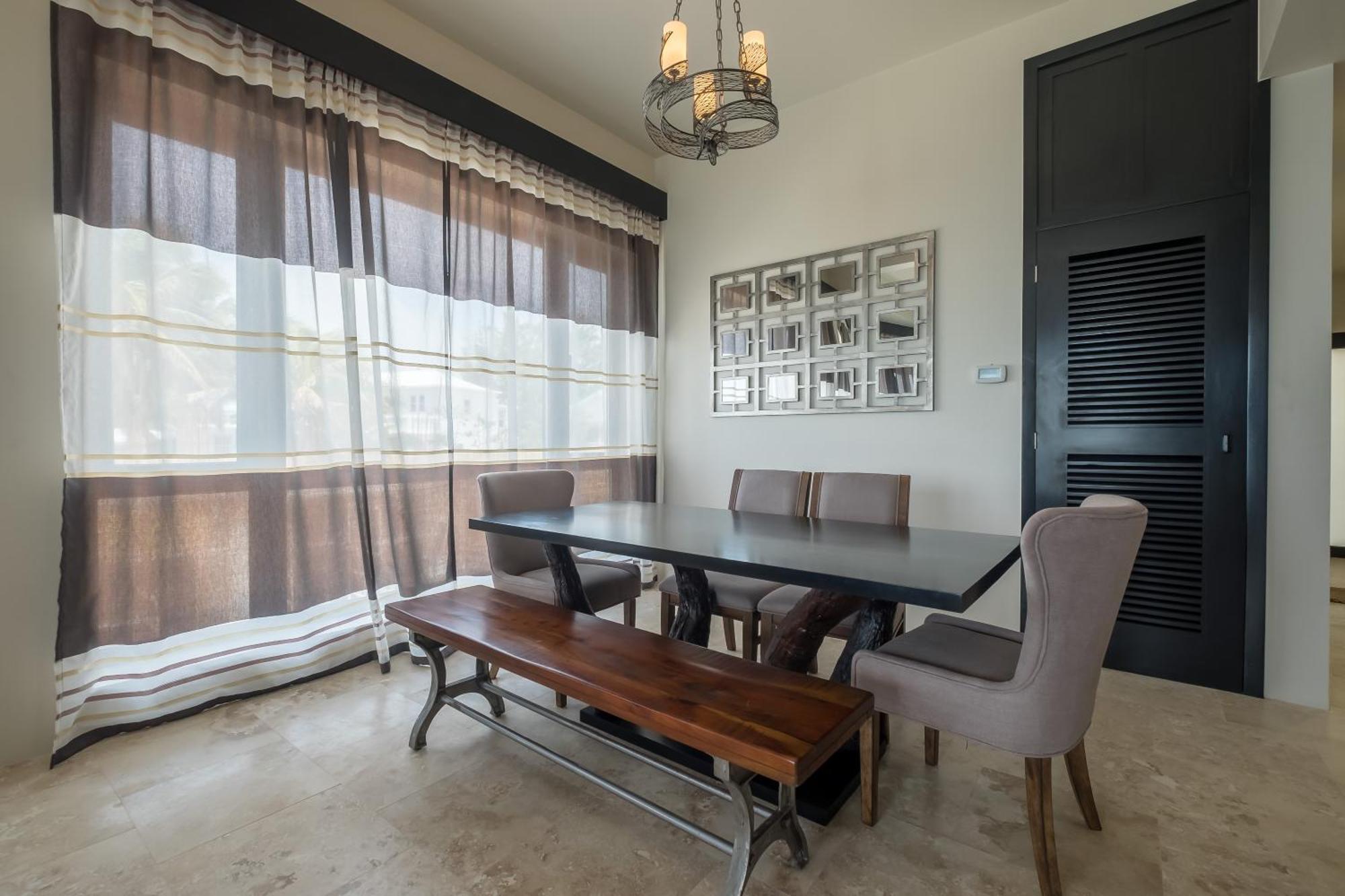 Diamante Beachfront Suites Сан Педро Екстериор снимка