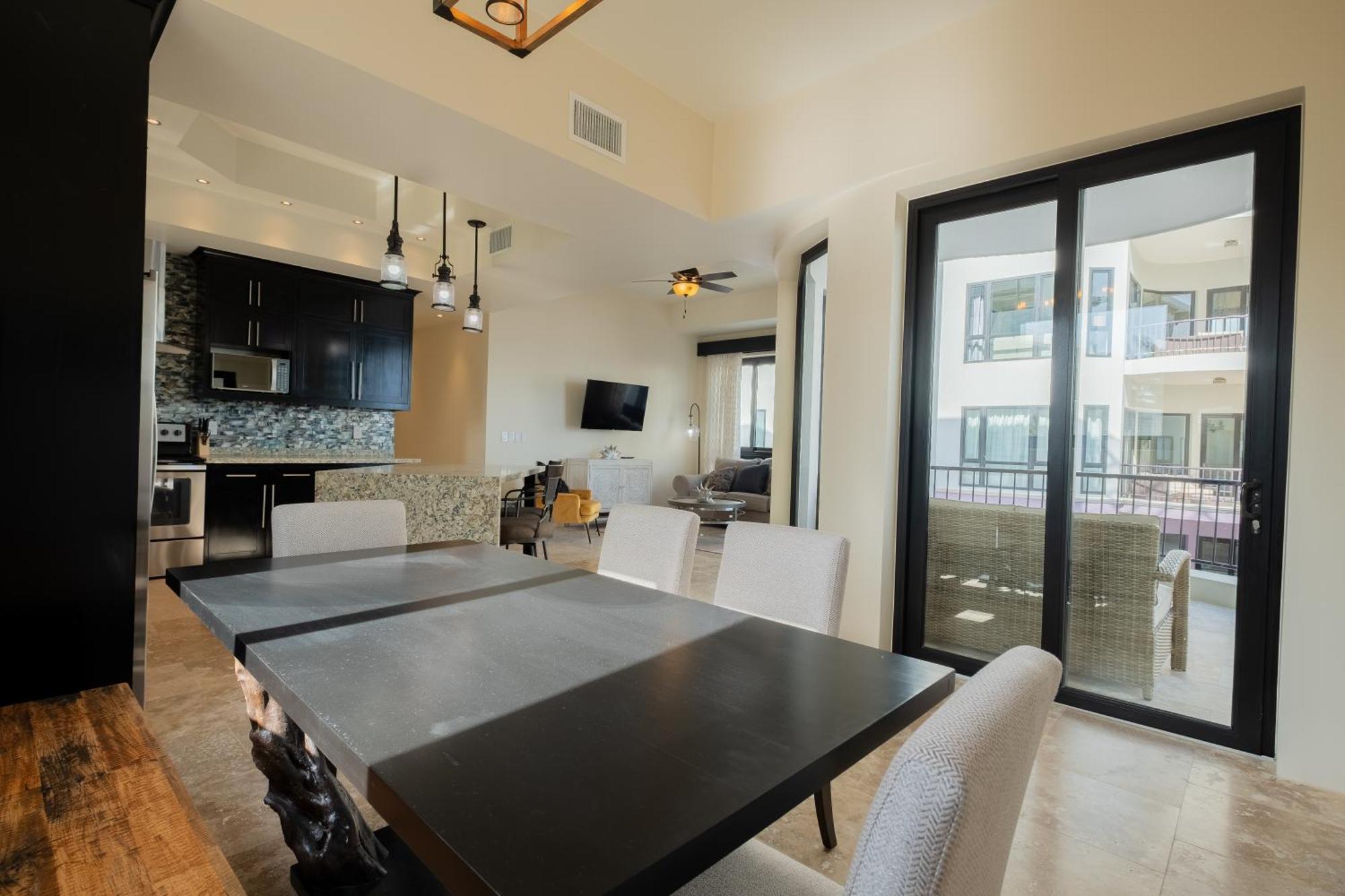 Diamante Beachfront Suites Сан Педро Екстериор снимка