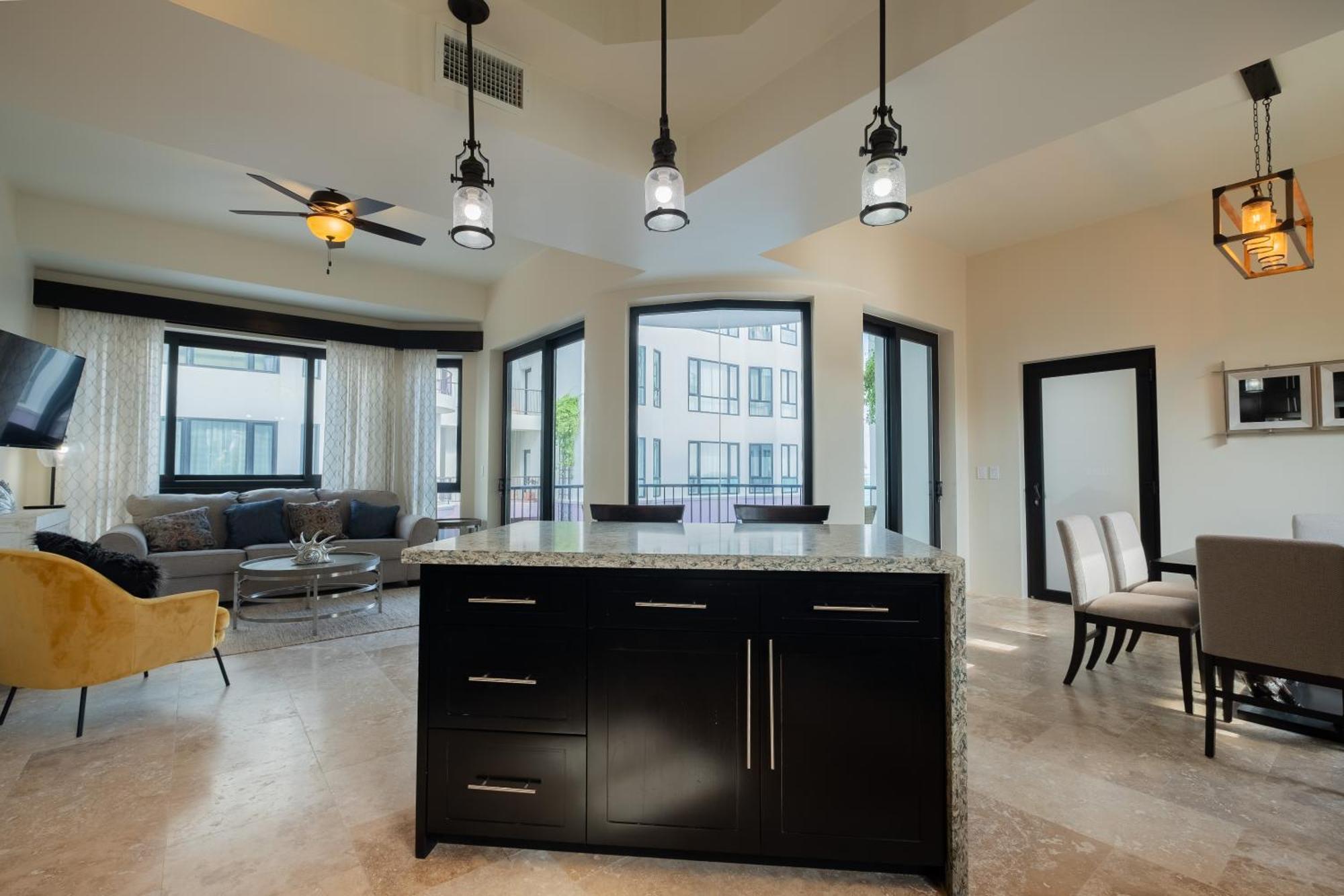 Diamante Beachfront Suites Сан Педро Екстериор снимка
